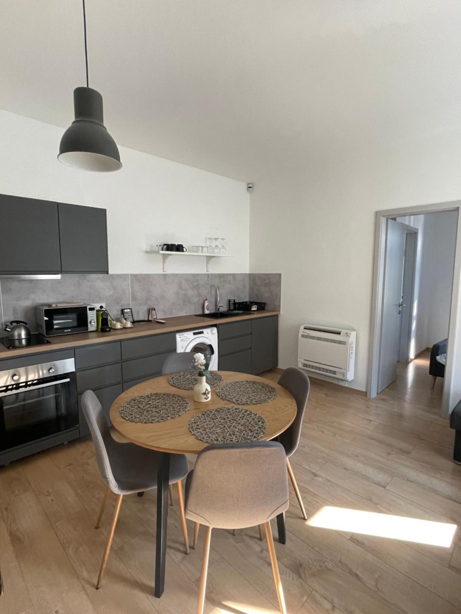 Dream Apartman Levél Exterior foto